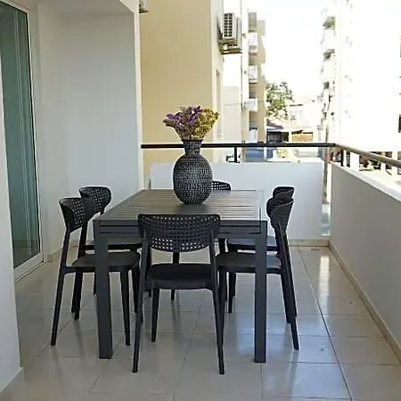Hotel Mackenzie Boutique With Pool 4*