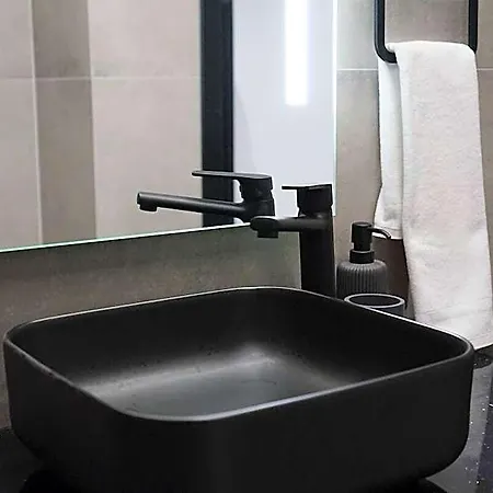 Hotel Mackenzie Boutique With Pool Larnaka